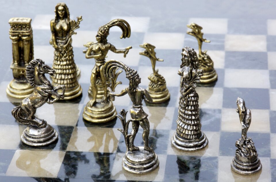 Silver firures game