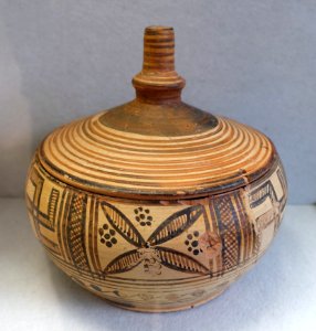 Pyxis, Attic, Late Geometric period, 750-735 BC, H 5059 - Martin von Wagner Museum - Würzburg, Germany - DSC05645