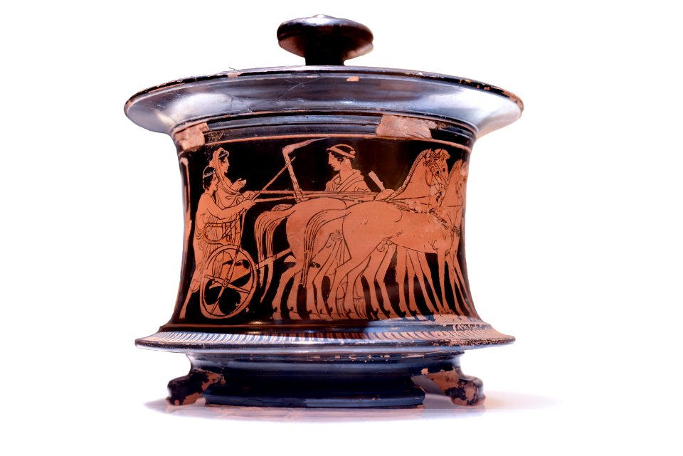 Pyxis tripode attique – MSR - Rituels Grecs (white) – inv 1920 1221.1