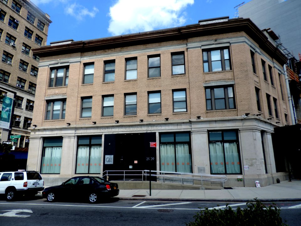 Q4 Hotel ex-Corn Exchange Bank Trust jeh