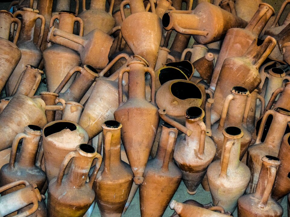 Greek ceramic archaeology