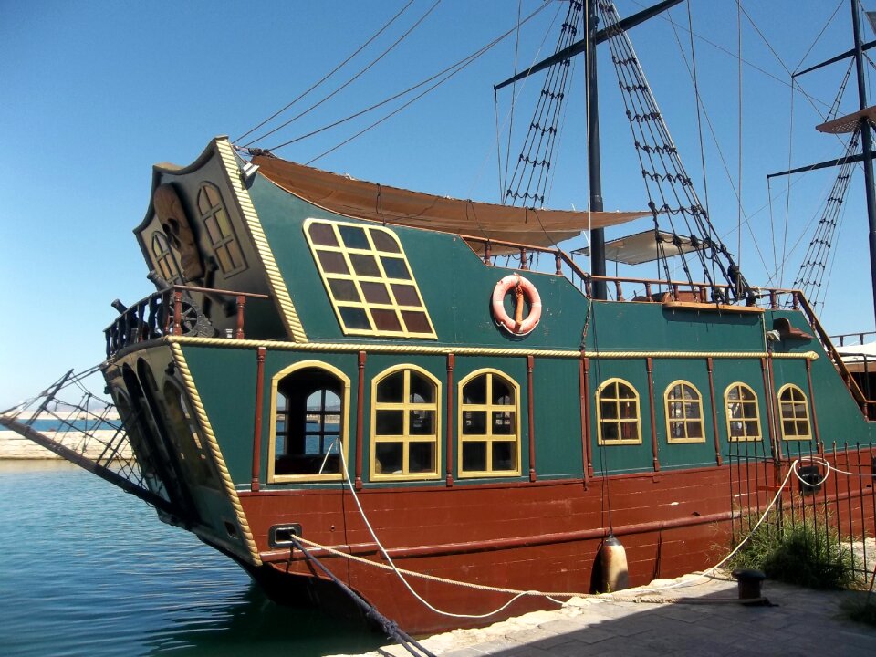 Port aegean traditional