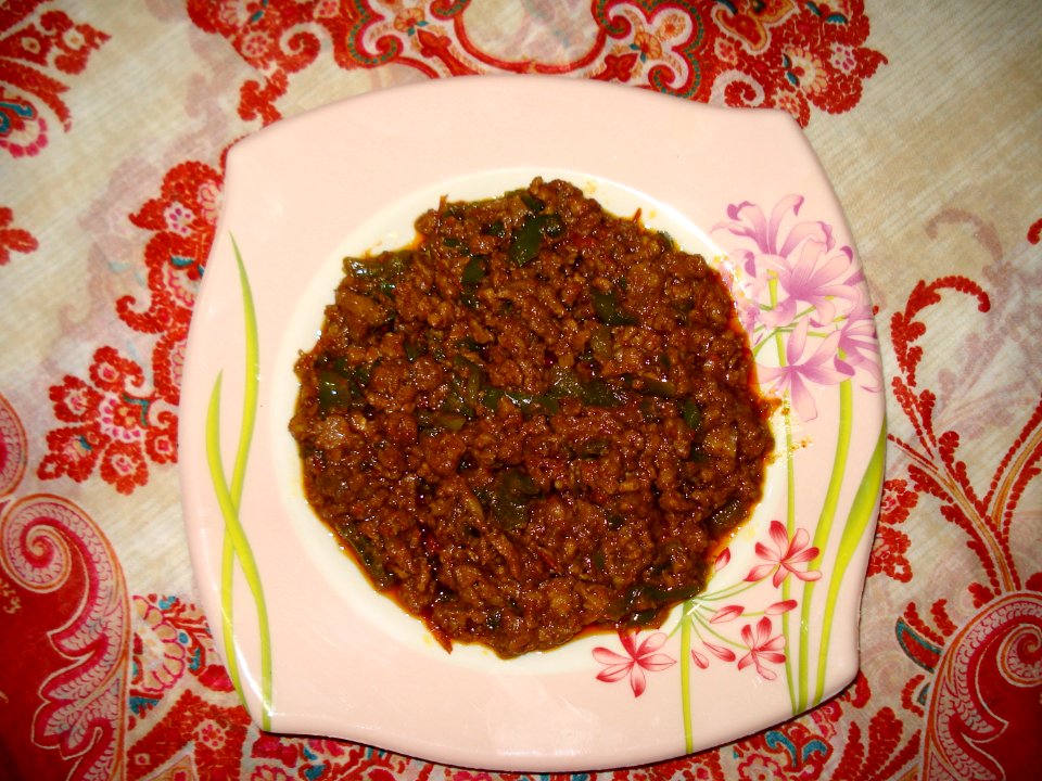 Qeema Simla Mirch
