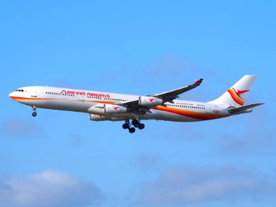 PZ-TCP, landing at Schiphol on 2Feb2014 pic85