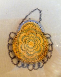 Purse, unidentified - Museo Nacional de Artes Decorativas - Madrid, Spain - DSC08167
