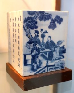 Quill holder from China, 18th century AD, ceramics - Museum of Vietnamese History - Ho Chi Minh City - DSC05811