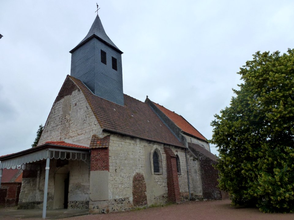 Quernes (Pas-de-Calais) église 02