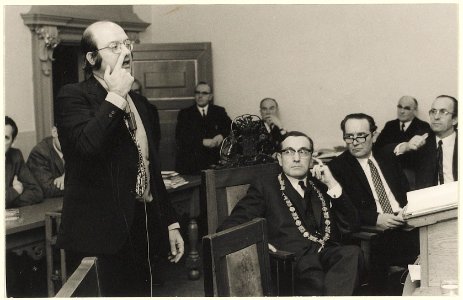 Raadsvergadering over drugs, 11 maart 1971. NL-HlmNHA 54009328