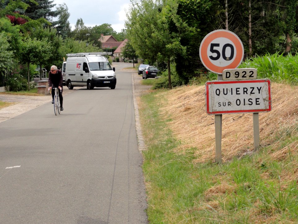 Quierzy (Aisne) city limit sign
