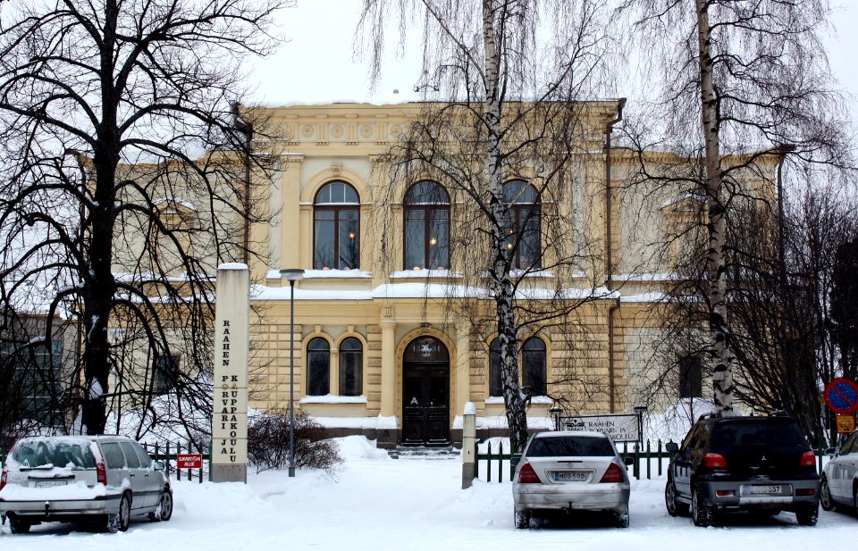 Raahen Porvari ja Kauppakoulu 20120221