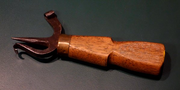 Race knife used by surveyor John Woodlock to cut distinctive marks in witness trees, 1850-1867 - Wisconsin Historical Museum - DSC03281