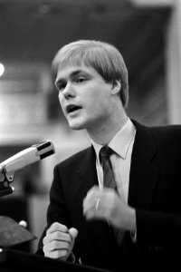 R.L.O. Linschoten (VVD) aan het woord, Bestanddeelnr 932-5337
