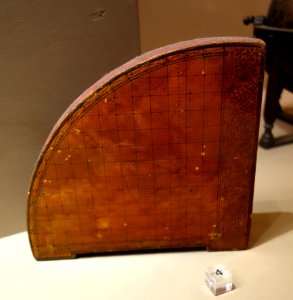 Quadrant, signed Yusuf from Ankara, Turkey, mid 19th century, lacquered wood with pen and ink, gilt - Huntington Museum of Art - DSC04916