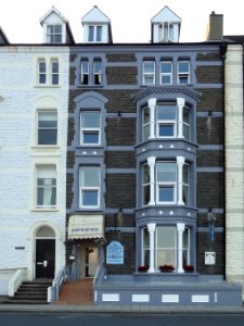 Queensbridge Hotel