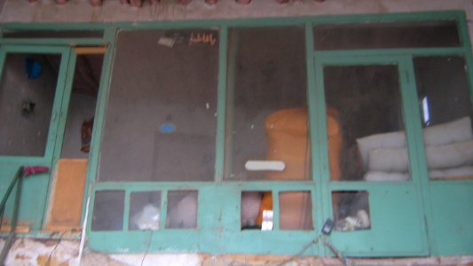 Quilter and quilting in the Bazaar of Nishapur 06