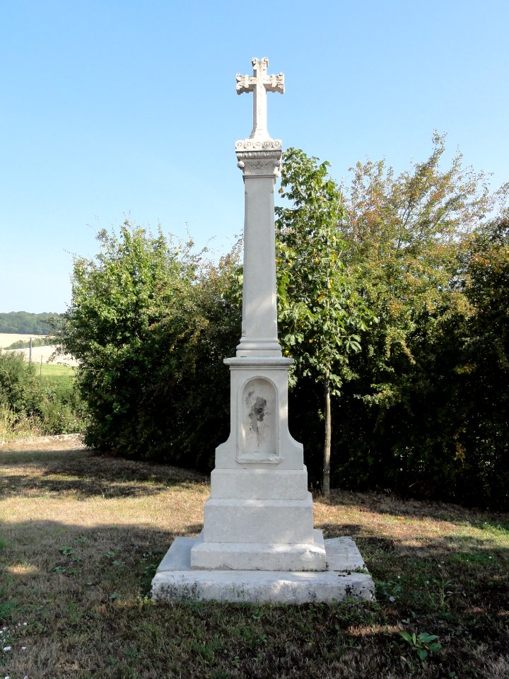 Récourt-le-Creux (Meuse) croix de chemin est