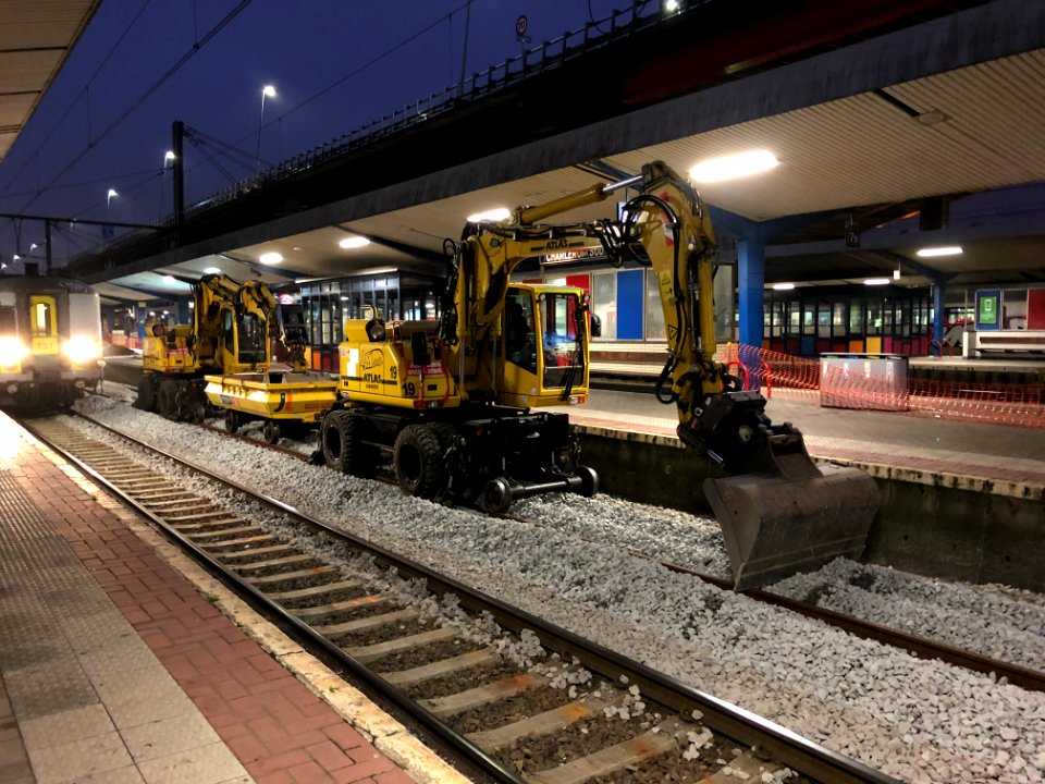 Réfection de la voie 6 de la gare de Charleroi-Sud 001