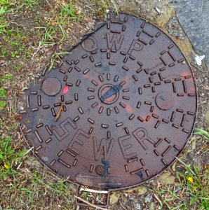 QWP Sewer, GS, Close Open, Made in France - Arlington, MA - DSC01064