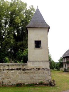 Quincy-Basse (Aisne) clocher tour-d'angle