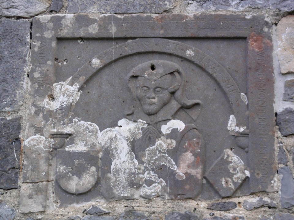 Rocquigny (Aisne) church, gravestone