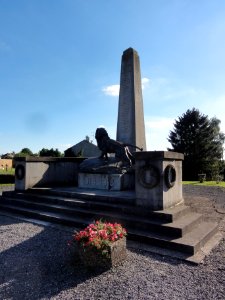 Rocroi (Ardennes) monument aux morts