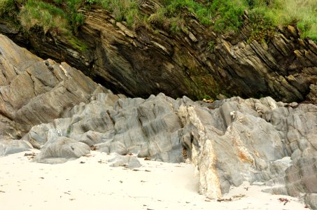 Rocks-Plage-de-Portez-20060525-014 photo