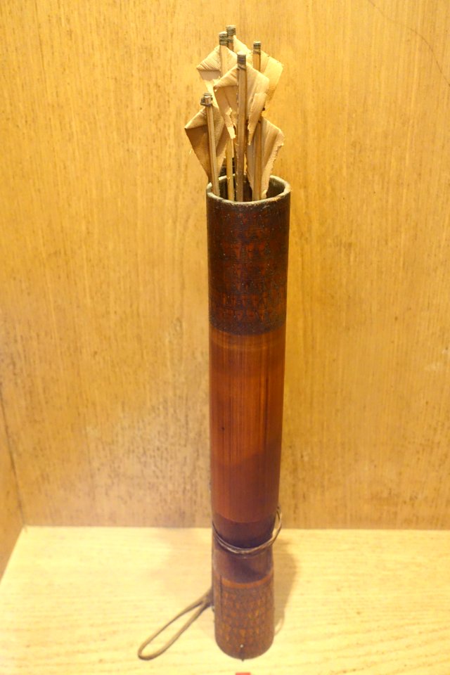 Quiver and arrows, Raglai - Vietnam Museum of Ethnology - Hanoi, Vietnam - DSC03319