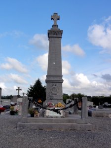 Rocquigny (Aisne) monument aux morts