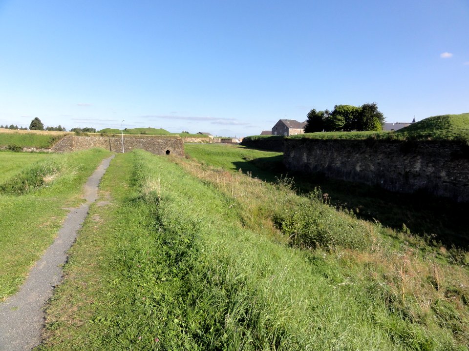 Rocroi (Ardennes) fortifications, 11
