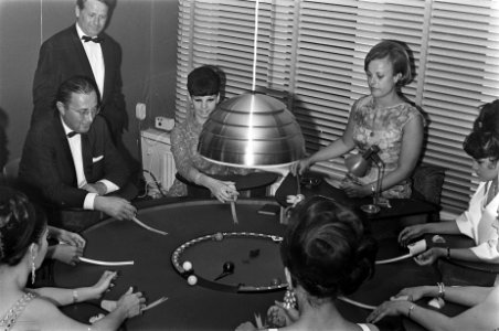 Roco-roulette in Amsterdam in Nouveau Casino Thorbeckeplein . Overzicht tafel in, Bestanddeelnr 921-4966