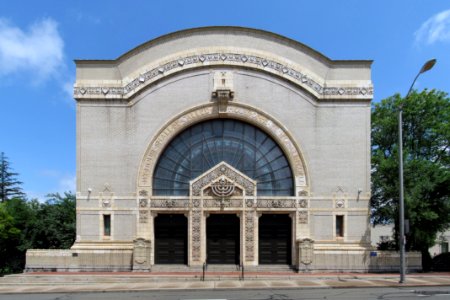 Rodef Shalom Temple, Fifth Avenue façade, 2021-07-09, 01 photo