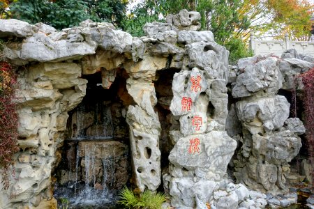 Rockery with waterfall - Lan Su Chinese Garden - Portland, Oregon - DSC01580