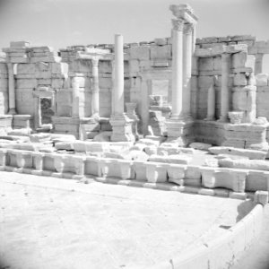 Romeinse overblijselen in het amphitheater te Palmyra, Bestanddeelnr 255-6109