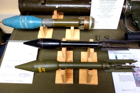 Rocket warheads, M1A1 2.36 inch Bazooka, M20 3.5 inch Super Bazooka, M6A1 2.36 Inch HEAT - Fort Devens Museum - DSC07084