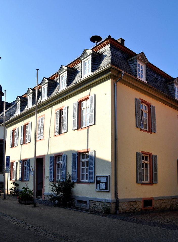 Rodheim vor der Höhe, Hauptstraße 12 (1)