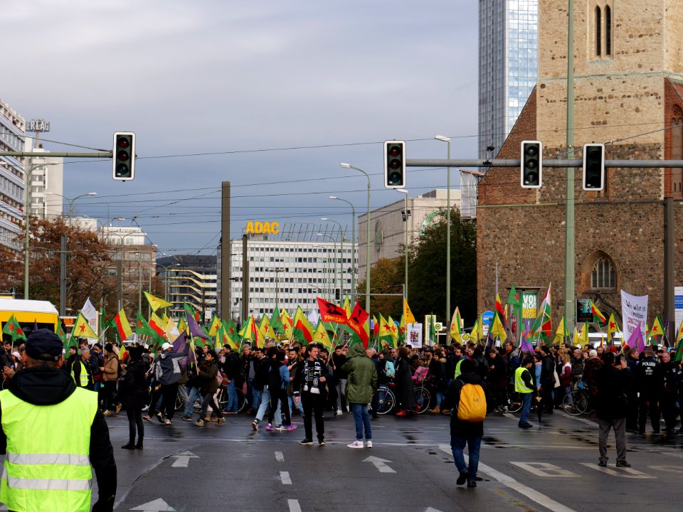 Rojava solidarity demonstration Berlin 2019-11-02 37