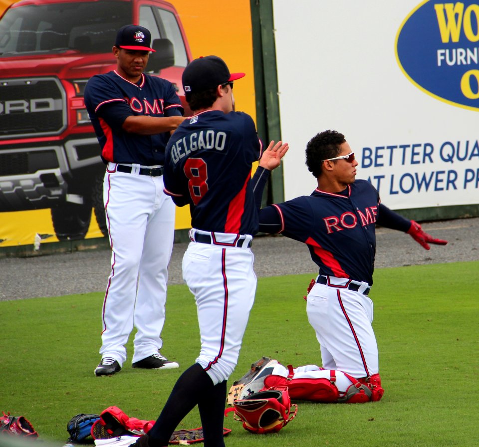 Rome Braves player warming up, May 30 2018 2