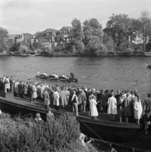 Roeiwedstrijd op de Oude Rijn, Bestanddeelnr 900-7919