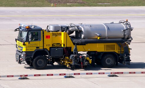 Cleaning airport zurich tarmac