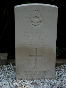 Roermond, oude kerkhof, CWGC oorlogsgraf 03