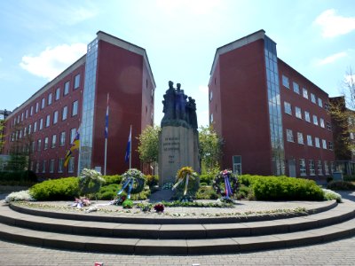Roermond, verzetsmonument (noordzijde)