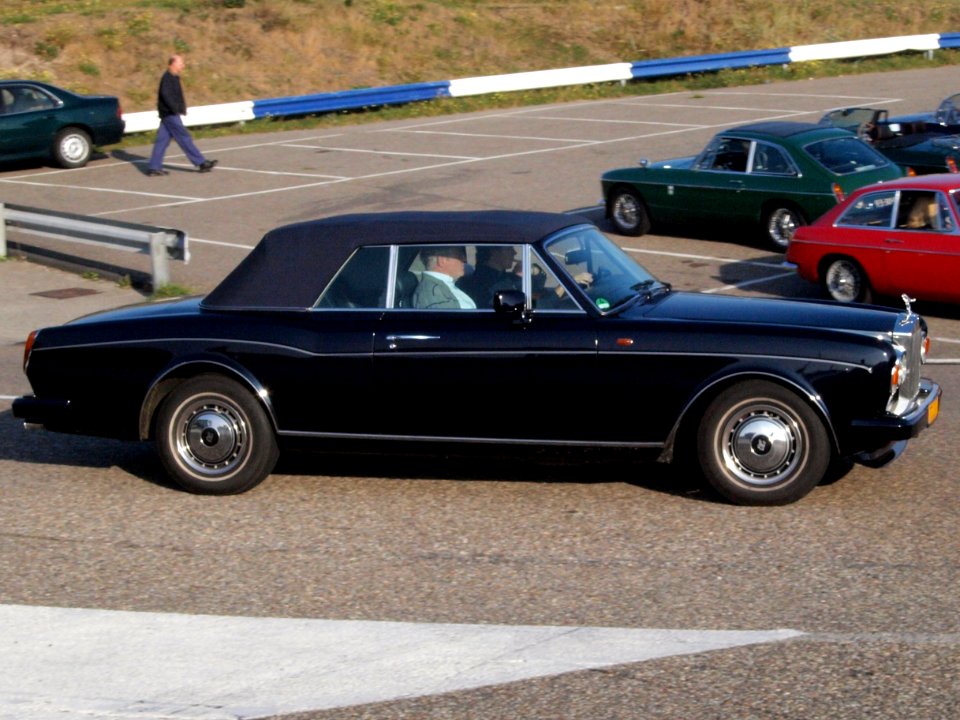 Rolls Royce Corniche III dutch licence registration 77-JDR-7 pic2