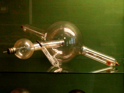 Roentgen tube - Arppeanum - DSC05469
