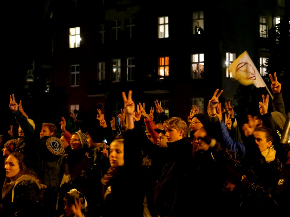 Rojava solidarity demonstration and Extinction Rebellion on the Kottbusser Brücke 2019-10-10 03