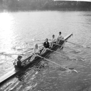 Roeien in Duisburg op de Wedaubaan, Bestanddeelnr 916-5601
