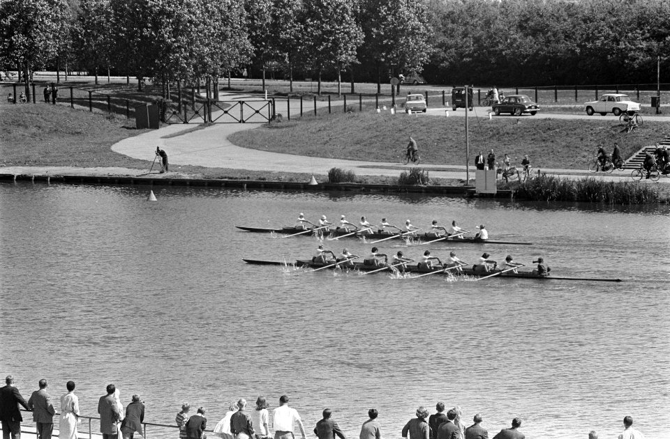 Roeikampioenschappen Bosbaan De dames Acht van Nereus kampioen 1000m, Bestanddeelnr 915-3853