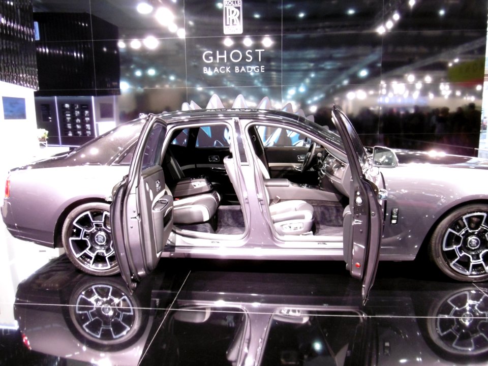 Rolls-Royce Ghost Black Badge (2) - Vienna Autoshow 2018