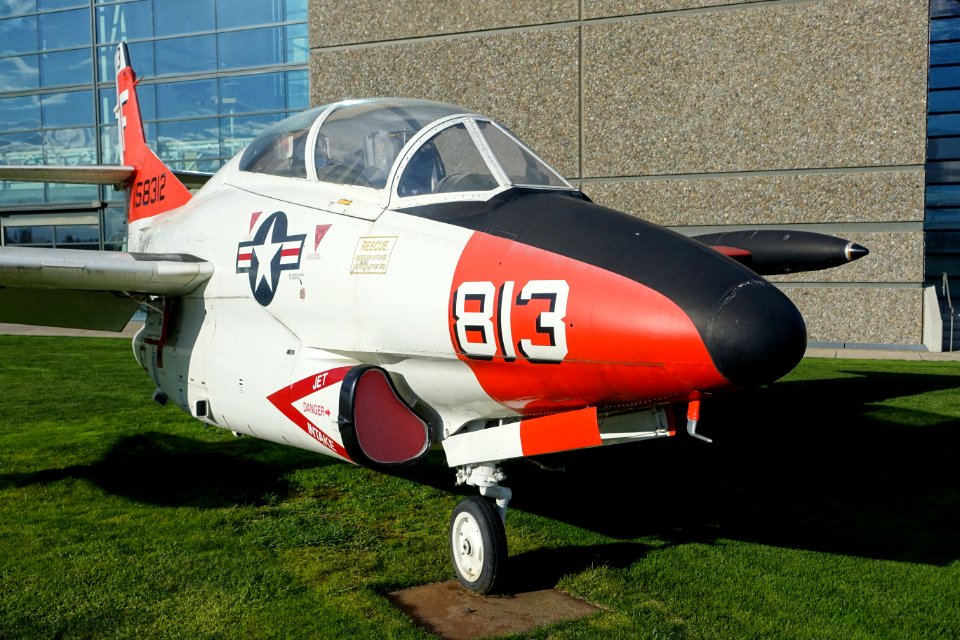 Rockwell T-2C Buckeye, 1970 - Evergreen Aviation & Space Museum - McMinnville, Oregon - DSC00460
