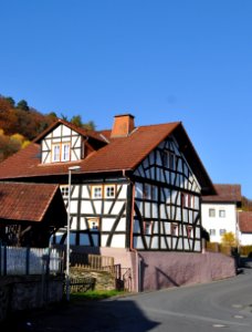 Rod an der Weil, Niederrod 2
