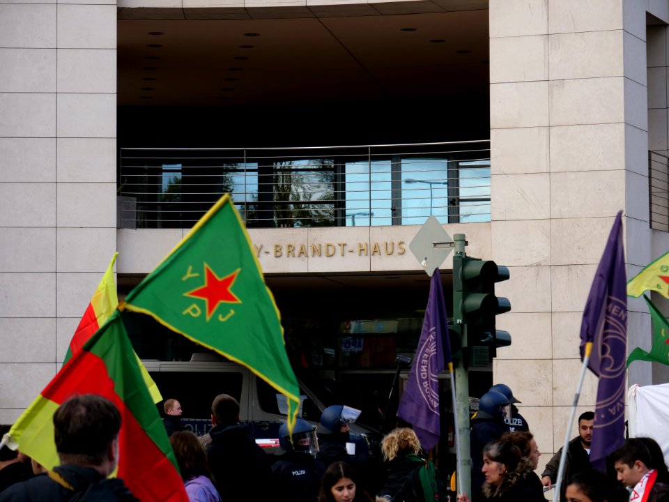 Rojava solidarity demonstration Berlin 2019-11-02 100